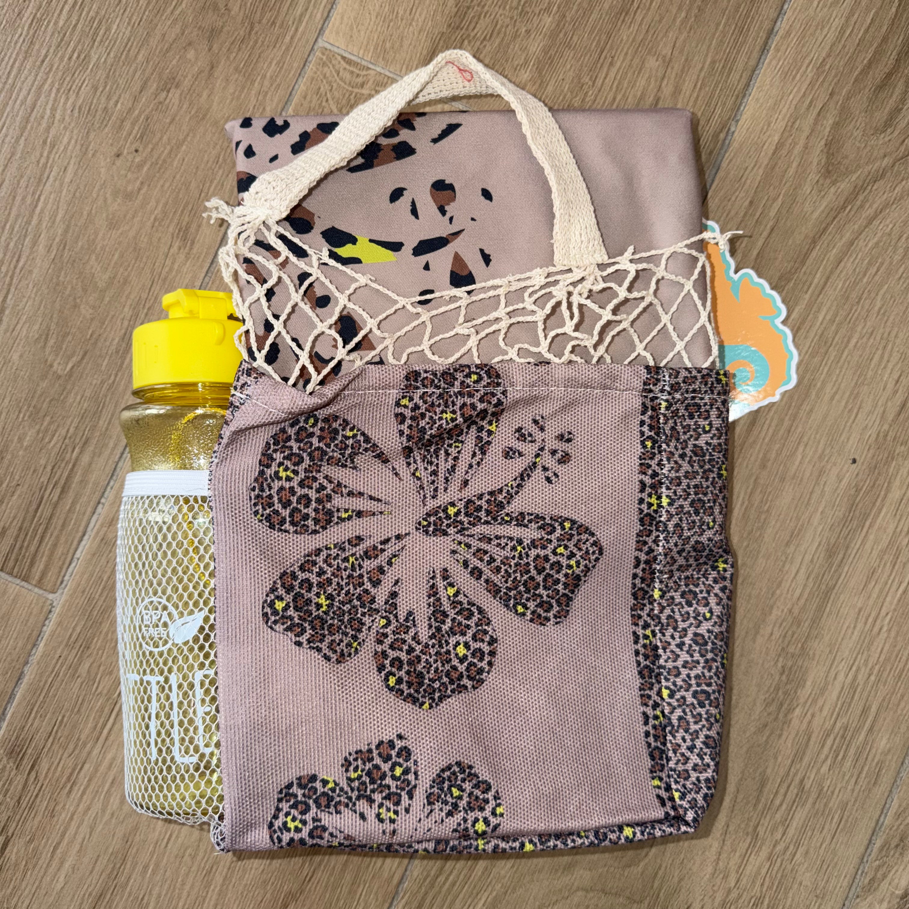 Set Telo Mare Con Borsetta e Borraccia